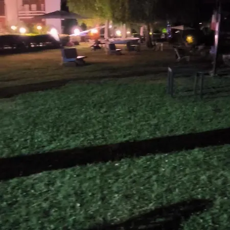 House Benedetta & Gloria On The Апартаменты Кастеллетто-сопра-Тичино